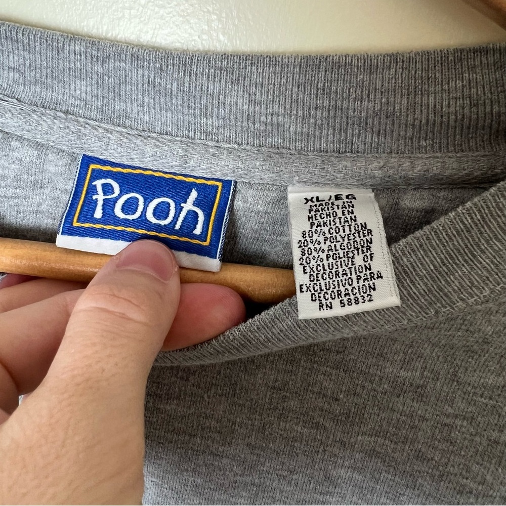 Winnie The Pooh Cartoon Disney Embroidered Gray Crewneck Sweatshirt XL 90s Y2K - Picture 6 of 8
